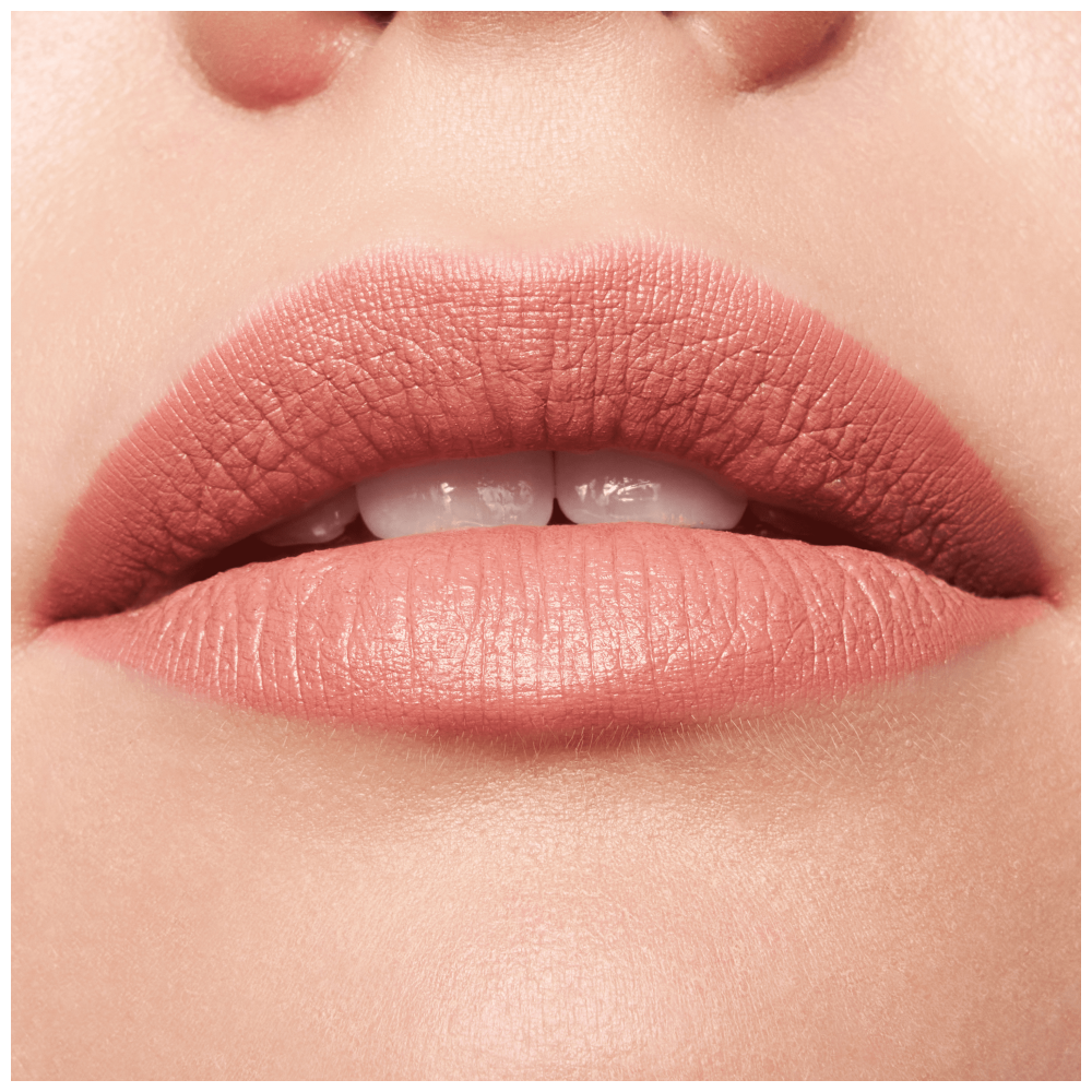 Labial Essence The Slim Stick – Acabado Mate Aterciopelado de Hasta 6 Horas