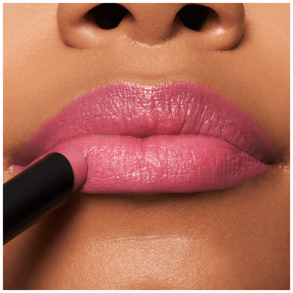 Labial Essence The Slim Stick – Acabado Mate Aterciopelado de Hasta 6 Horas