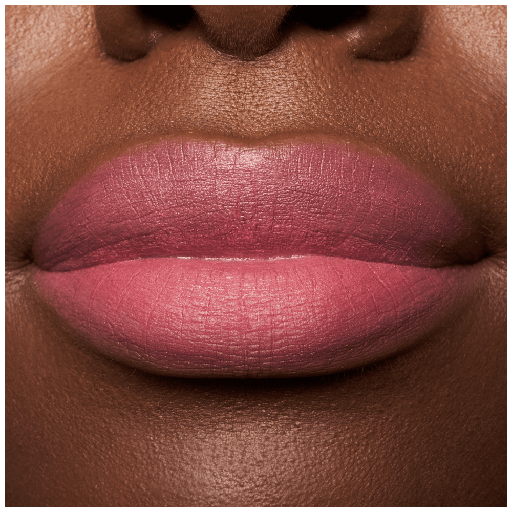 Labial Essence The Slim Stick – Acabado Mate Aterciopelado de Hasta 6 Horas