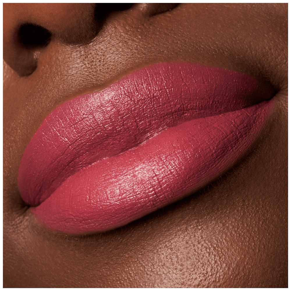 Labial Essence The Slim Stick – Acabado Mate Aterciopelado de Hasta 6 Horas