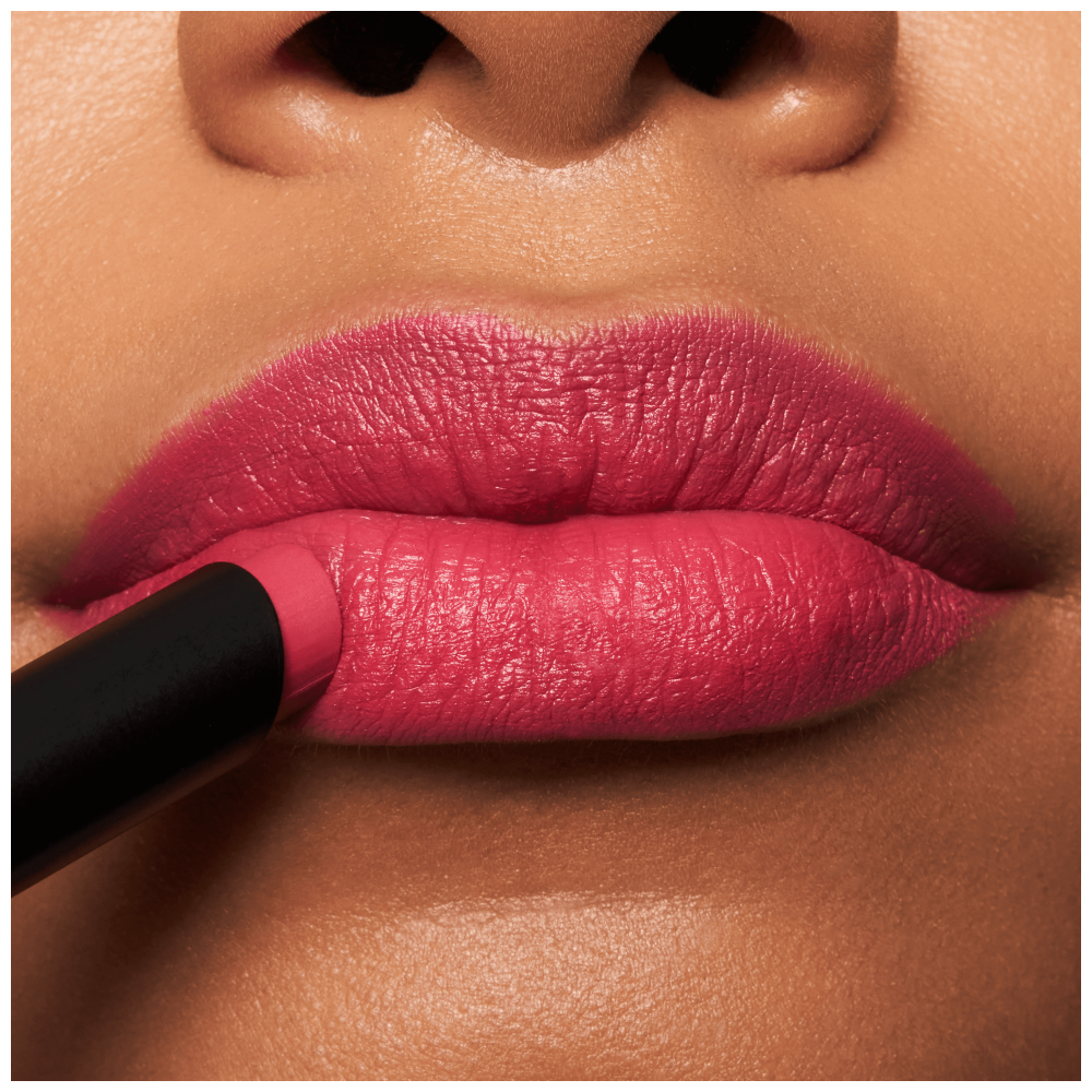 Labial Essence The Slim Stick – Acabado Mate Aterciopelado de Hasta 6 Horas