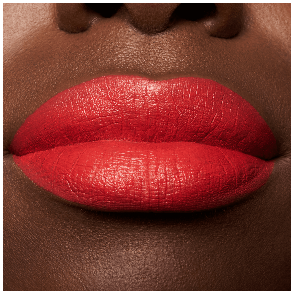 Labial Essence The Slim Stick – Acabado Mate Aterciopelado de Hasta 6 Horas