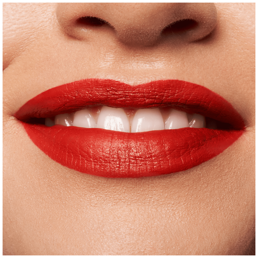 Labial Essence The Slim Stick – Acabado Mate Aterciopelado de Hasta 6 Horas