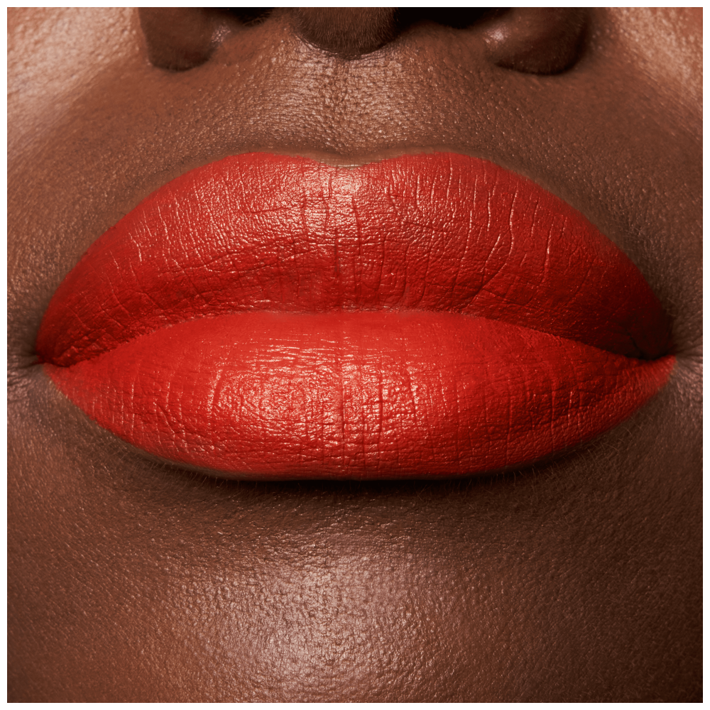 Labial Essence The Slim Stick – Acabado Mate Aterciopelado de Hasta 6 Horas