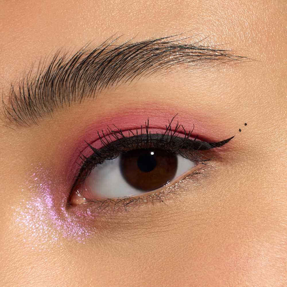 Unleash Your Inner Artist with Lash Princess Liquid Liner - Effortless, Long-Lasting Perfection!
